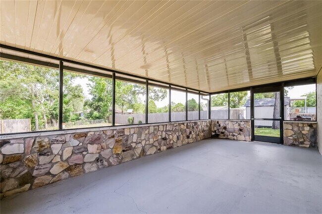 Building Photo - 12345 Mayberry Rd