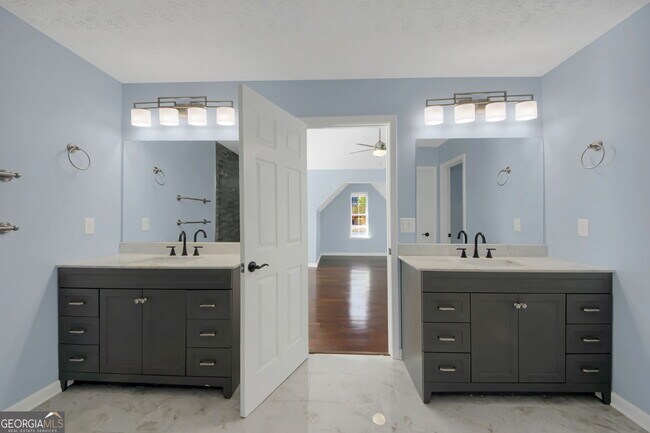 Building Photo - 957 Keldron Ct