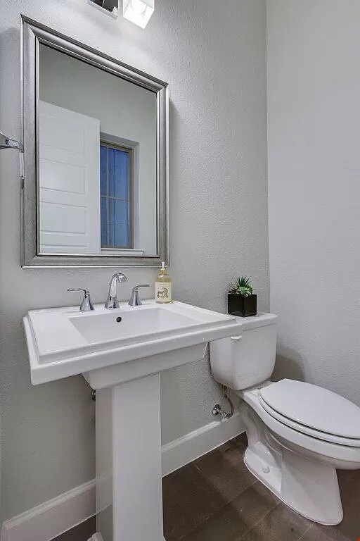 Building Photo - 1366 Branchwood Pl