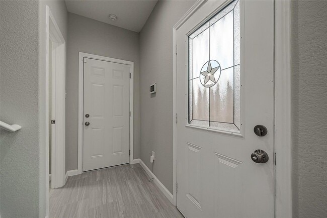 Building Photo - 4741 Bricker St