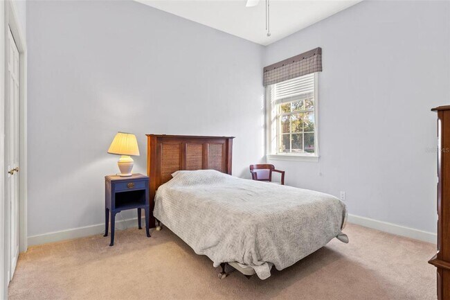 Building Photo - 6445 Renwick Cir