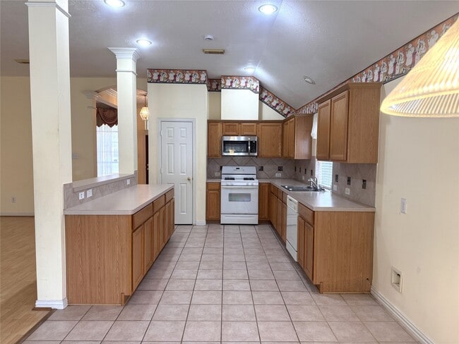 Building Photo - 7307 Hollow Field Ln