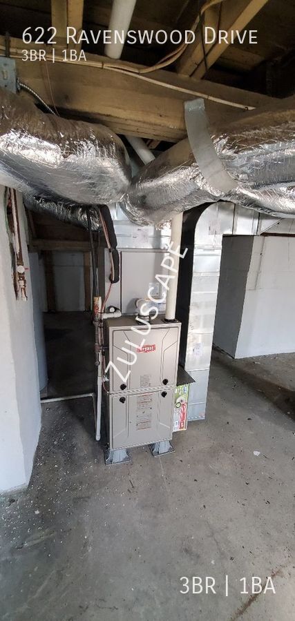 Building Photo - 622 Ravenswood Dr