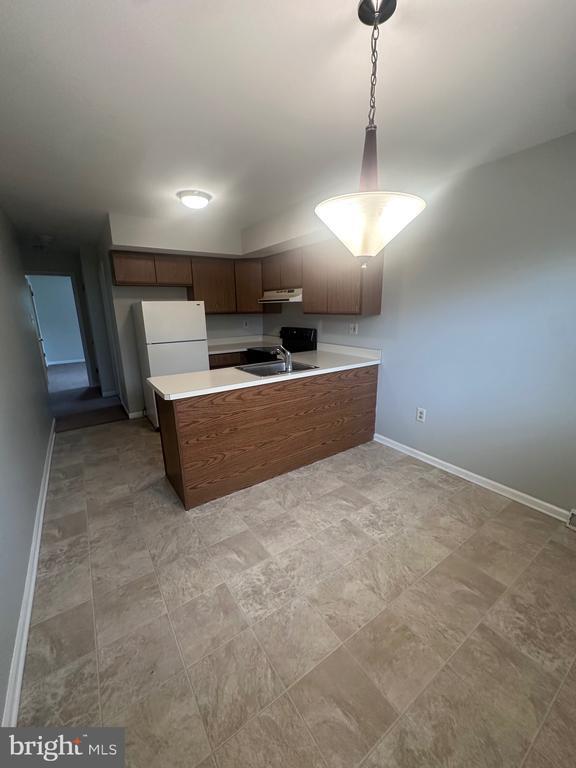 Building Photo - 28 Winard Cir