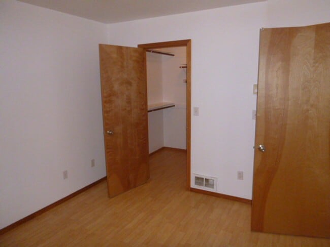 Building Photo - 1030 Mt Olympus Ave SE