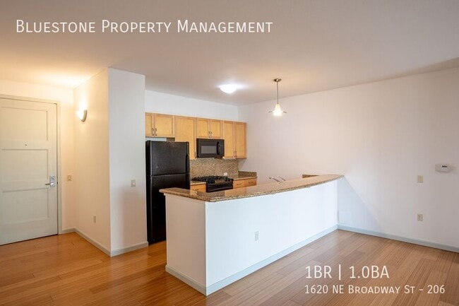 Building Photo - 1620 NE Broadway