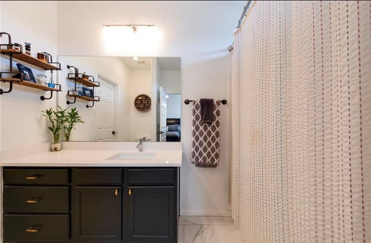 Master Bath - 5532 Toscana Ave
