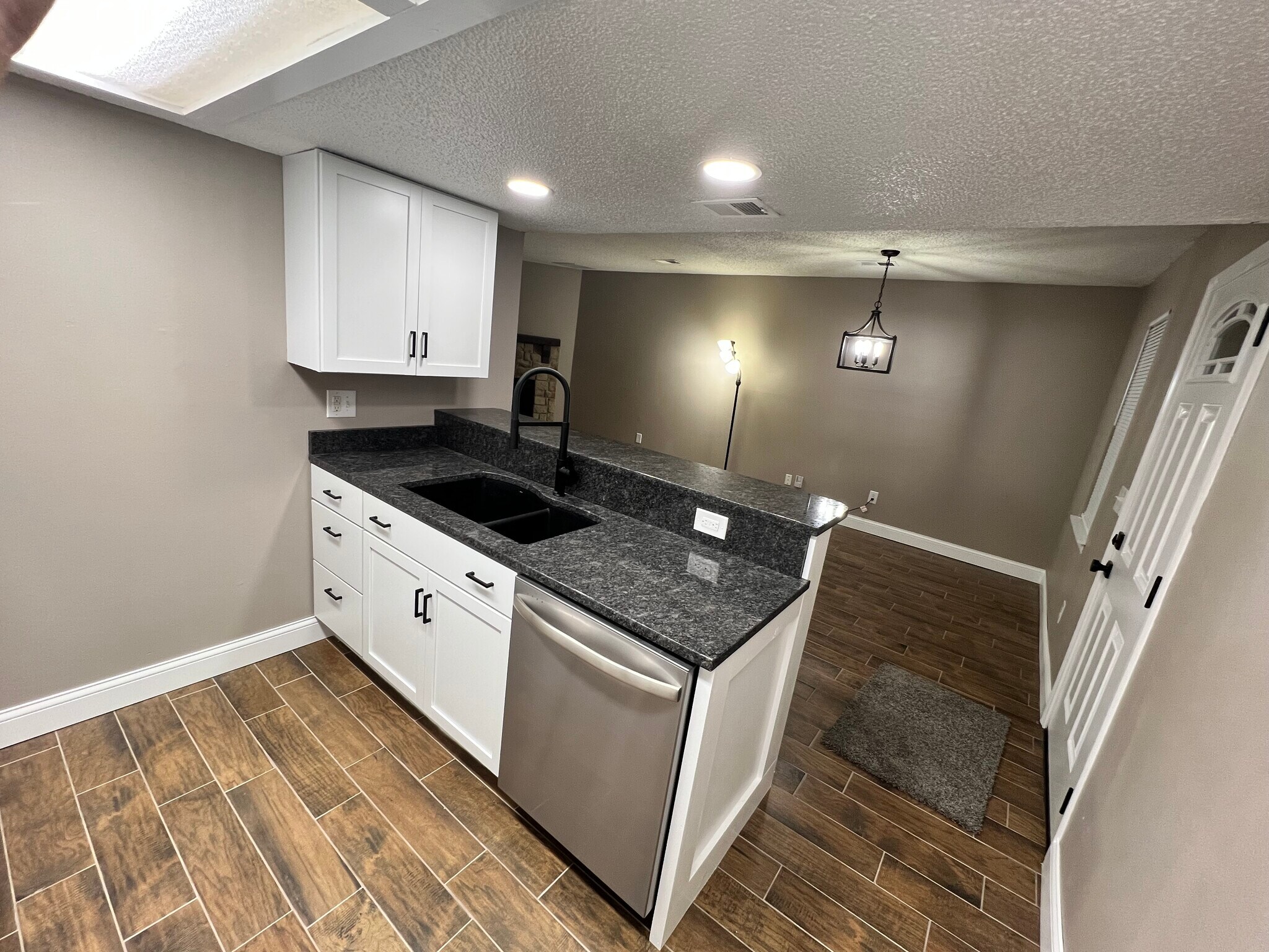 Building Photo - 8303 N Everton