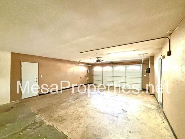 Building Photo - 14936 Brucite Rd