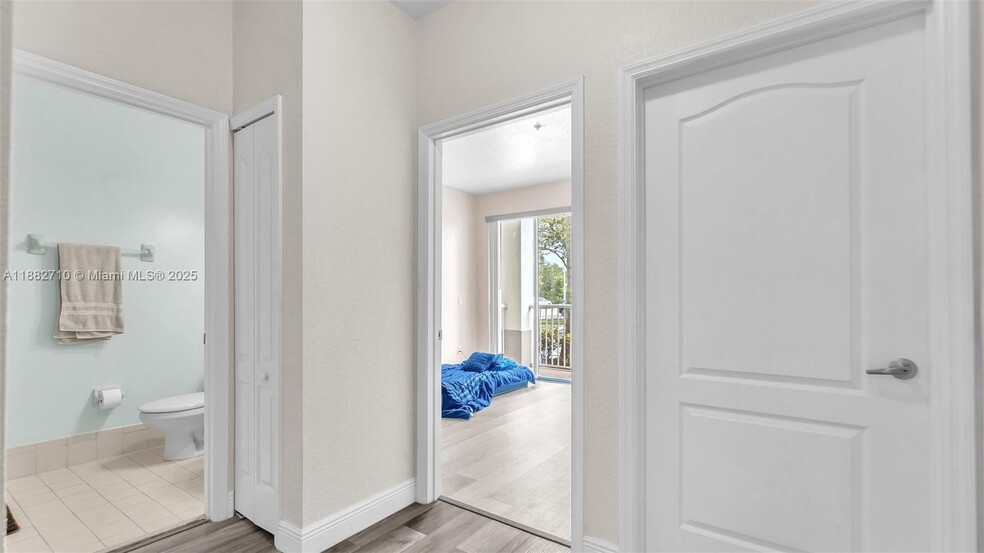 Building Photo - 4465 SW 160th Ave