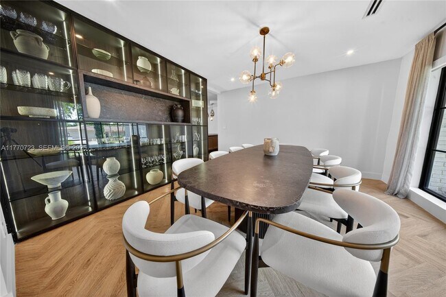 Building Photo - 4312 NE 22nd Ave