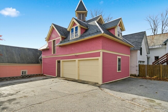 Building Photo - 68-70 Russell Street, Unit 70,Manchester, NH 03104