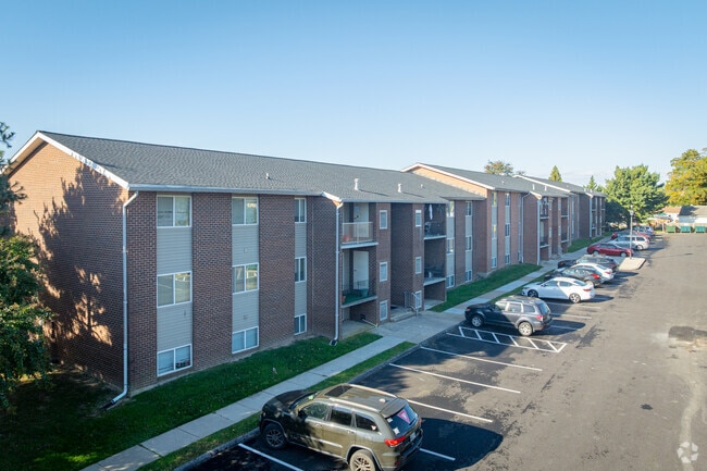 Building Photo - Fairlawn Apartments