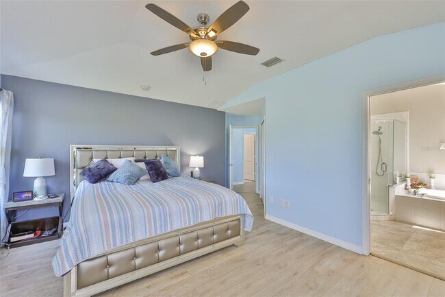 Building Photo - 7902 Carriage Pointe Dr