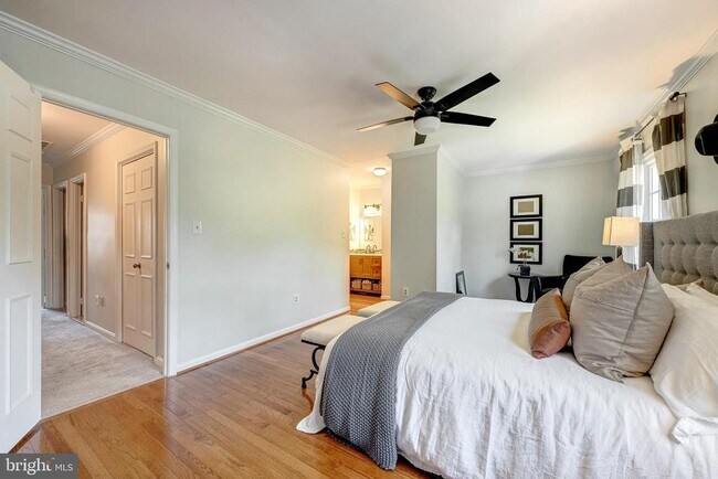 Building Photo - 9312 Silver Mill Pl