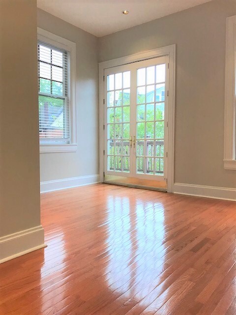 French doors leading to private exterior balcony - 5934 Elwood St