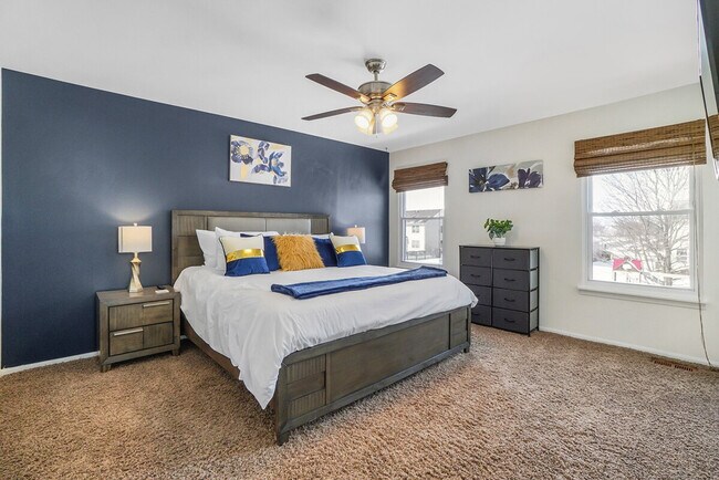 Building Photo - 1201 Easton Dr