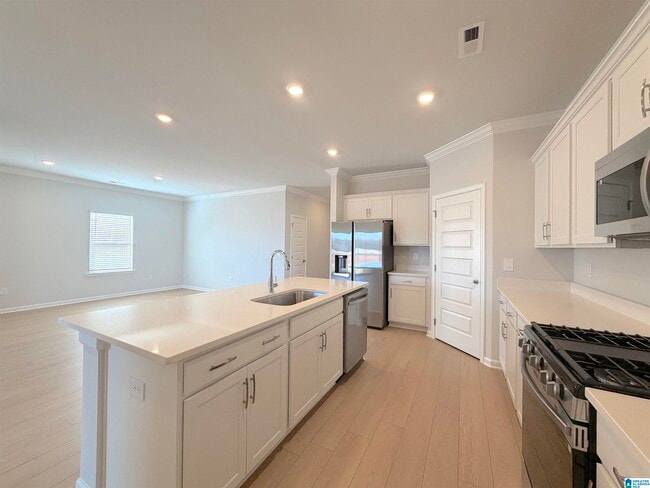 Building Photo - 214 Stockyard Cir