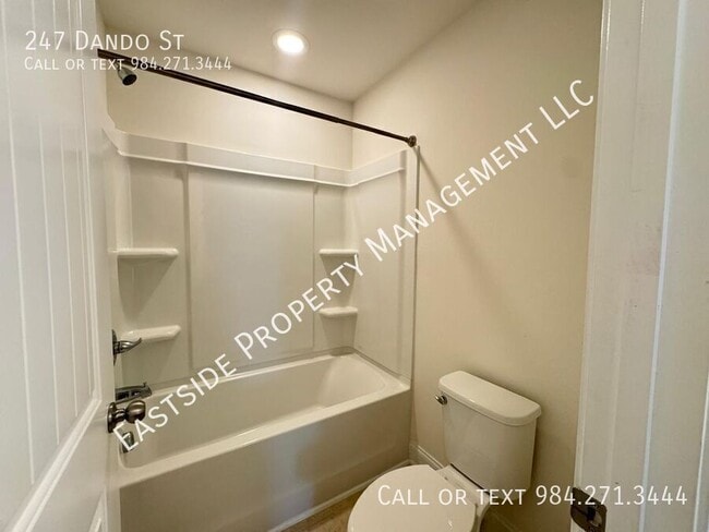 Building Photo - 247 Dando St