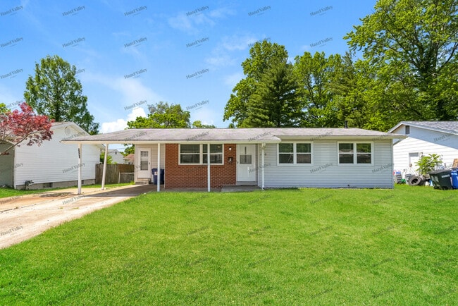 Primary Photo - 1140 Lees Ln