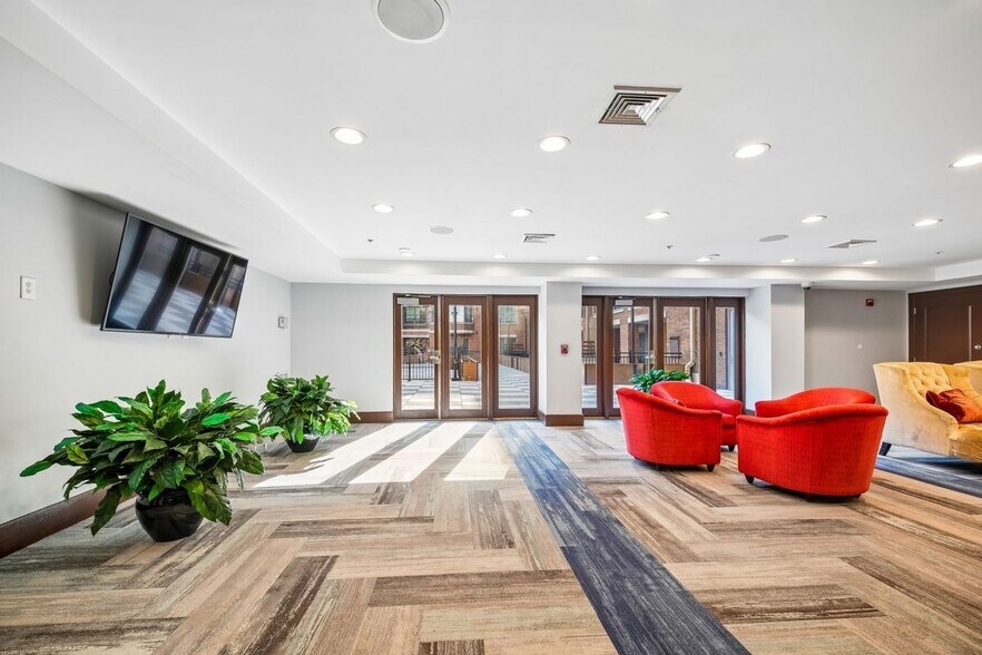 Building Photo - 22 Ave at Port Imperial