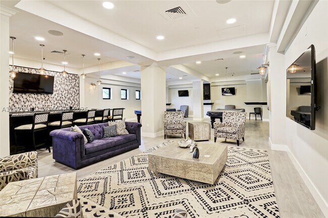 Building Photo - 2501 S Ocean Dr