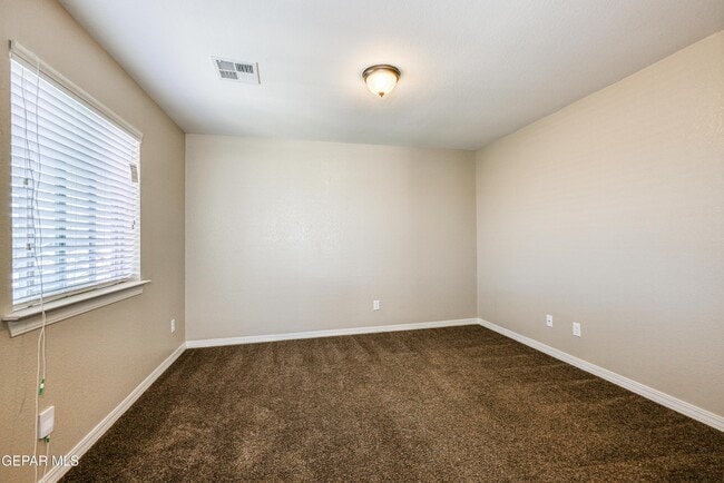 Building Photo - 5525 Valley Cedar Dr