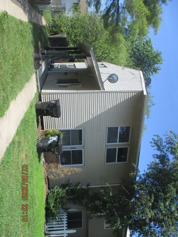 Building Photo - 25 Medford Ct