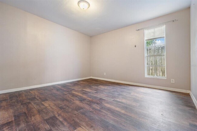 Building Photo - 5475 70th Ln N