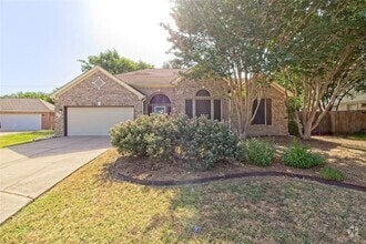Building Photo - 301 Derby Ln
