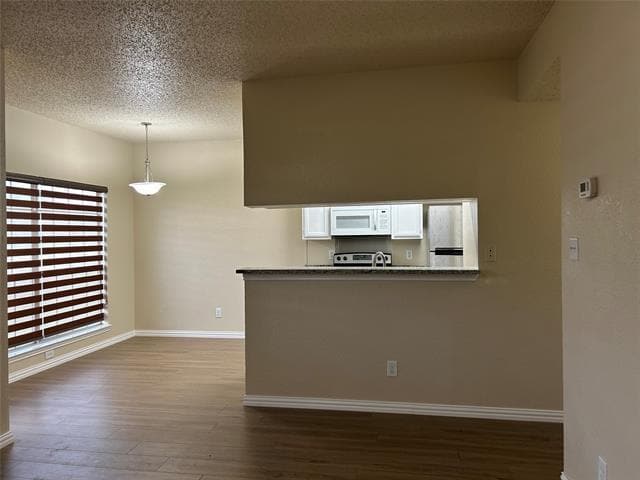 Building Photo - 4101 Esters Rd
