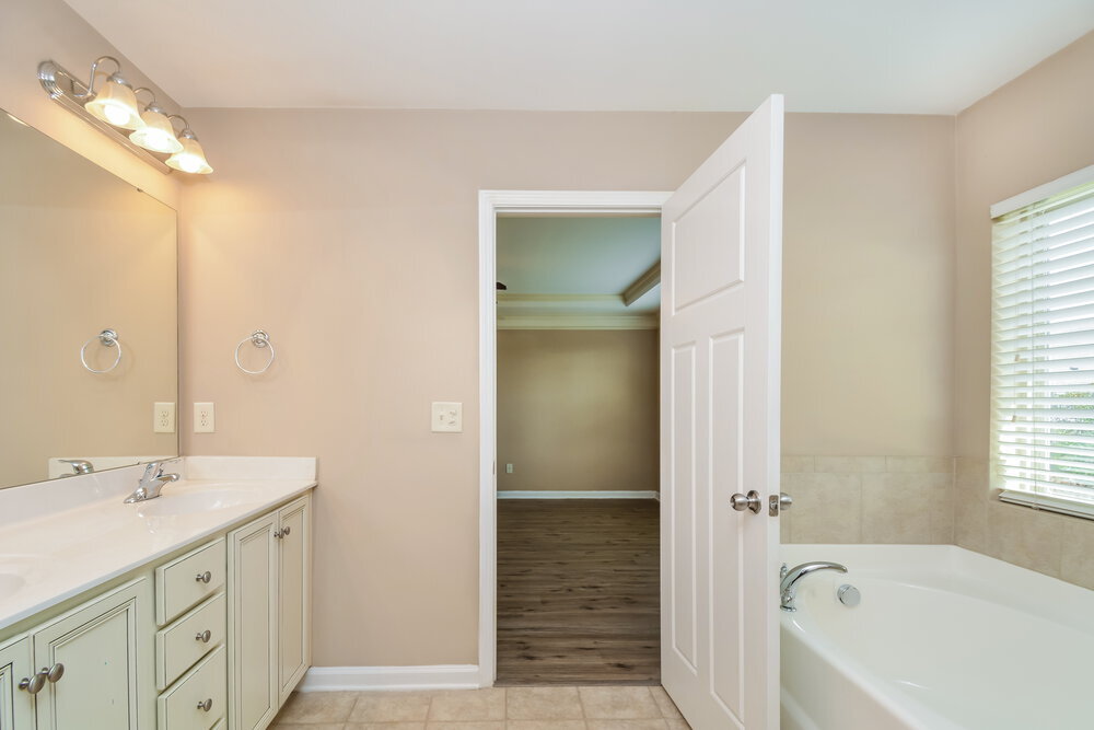 Building Photo - 22 Stonemoor Cir