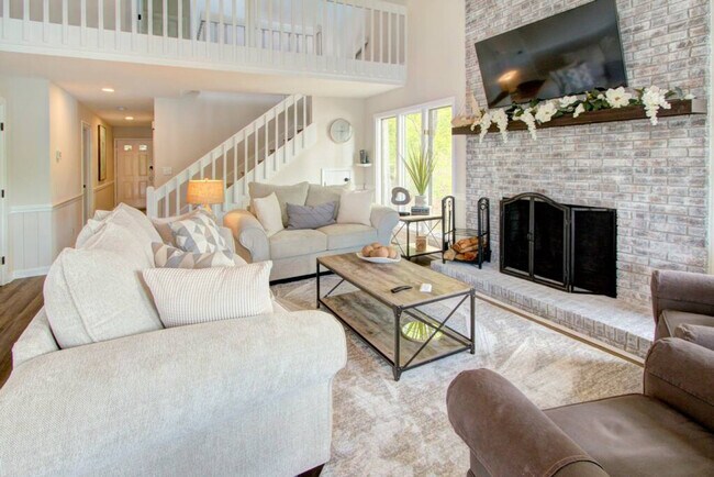 Building Photo - 16920 Landover Rd