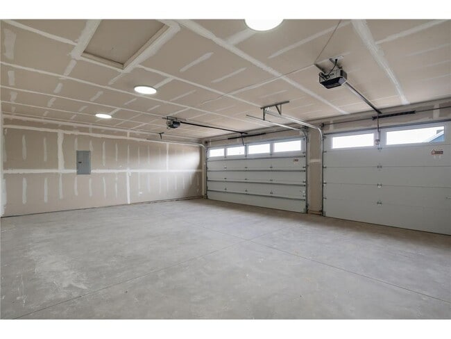 Building Photo - 9970 14th Cir NE