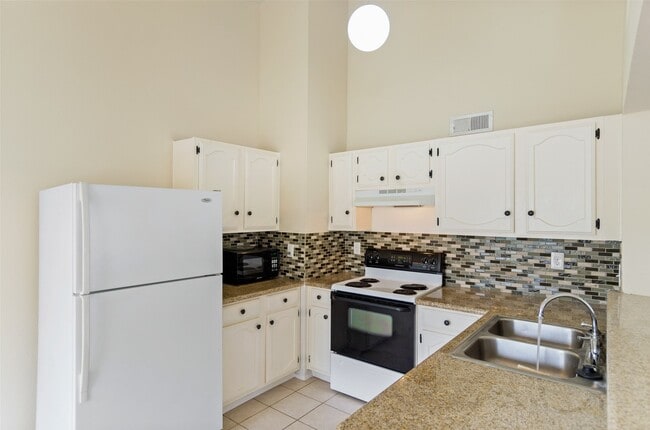 Building Photo - 24206 Running Iron Dr