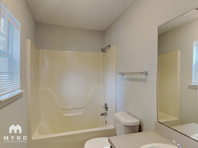 Building Photo - 6142 Geiger St NW
