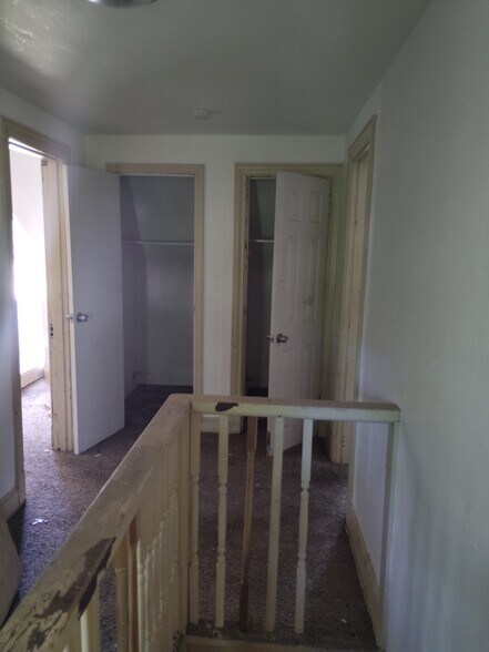 Building Photo - 3729 Avondale Ave