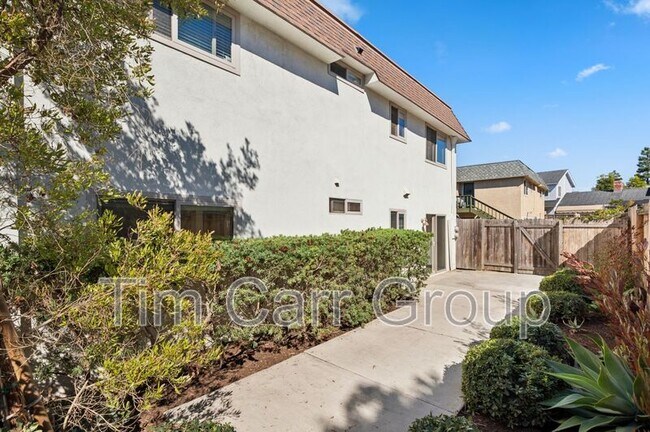 Building Photo - 2048 Garden Ln