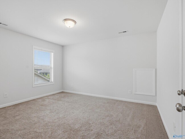 Building Photo - 122 Kretzer Ct