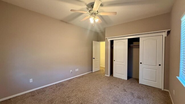 Building Photo - 1548 W Hampton Cir