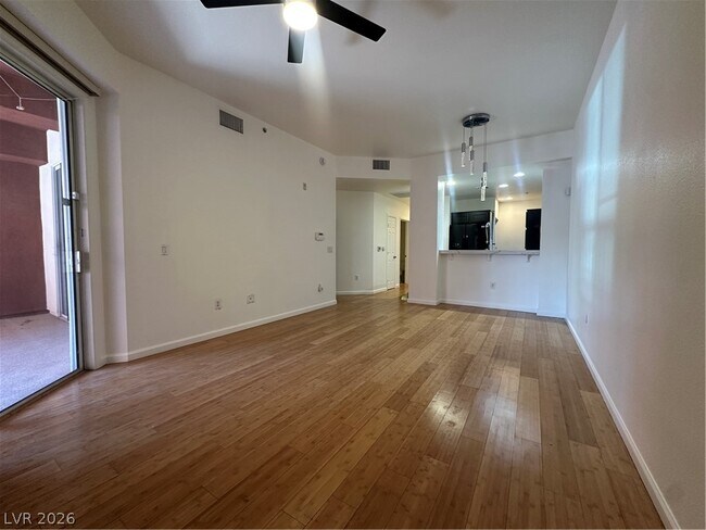 Building Photo - 43 E Agate Ave