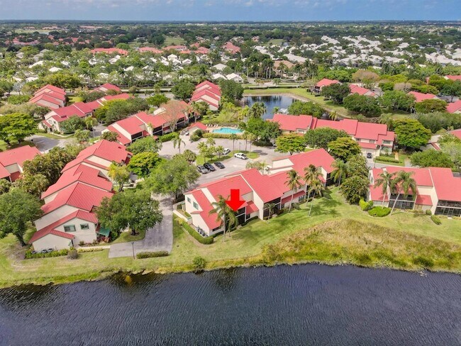 Building Photo - 6 Lexington Ln E