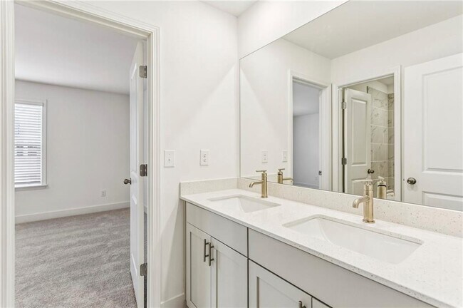 Building Photo - 313 Fraley Dr