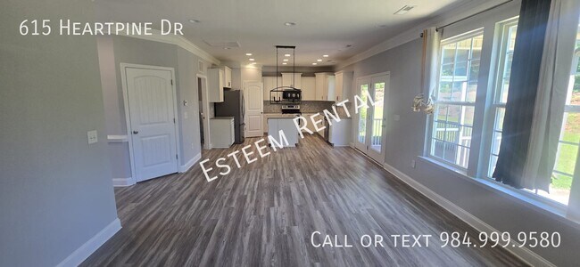 Building Photo - 615 Heartpine Dr