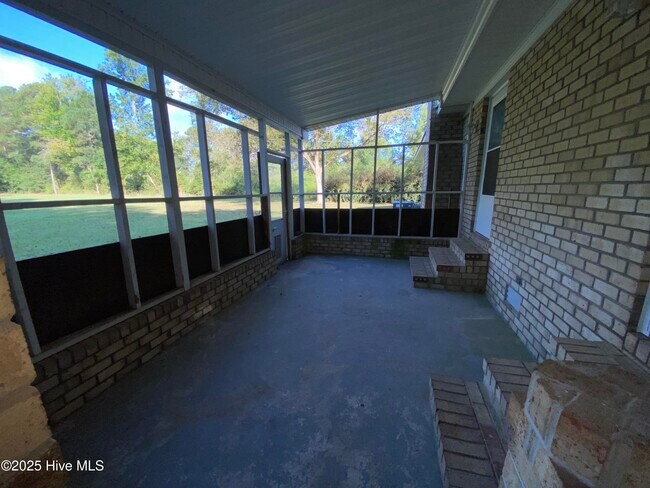 Building Photo - 380 A I Taylor Rd