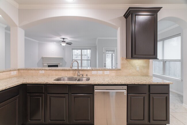 Building Photo - 11 Sawbridge Cir