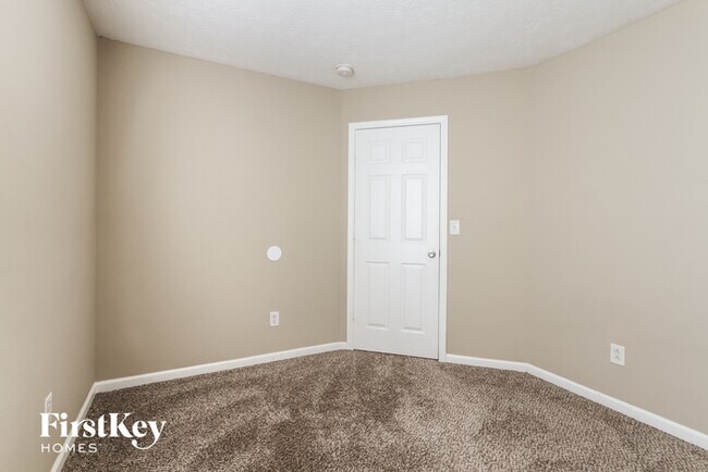Building Photo - 4102 Tahoe Dr