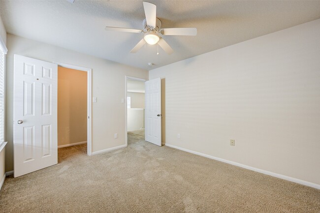 Building Photo - 4910 Conifer Ridge Way