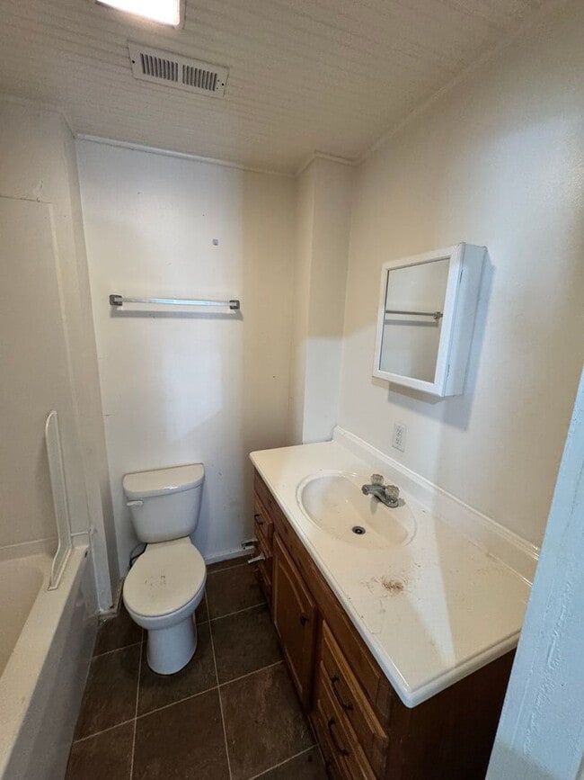 Building Photo - 2/1 House in Downtown Shelby, NC