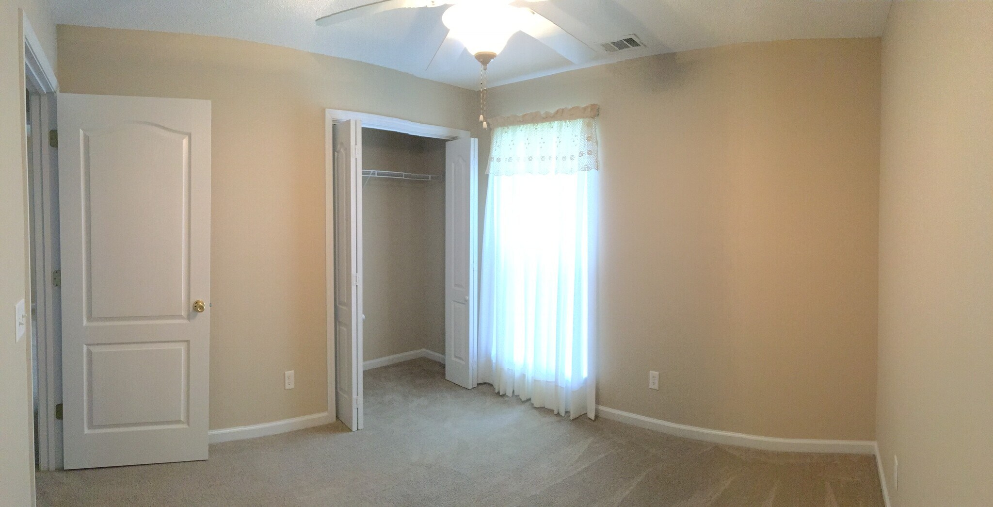 Middle bedroom - 145 White Dogwood Ln